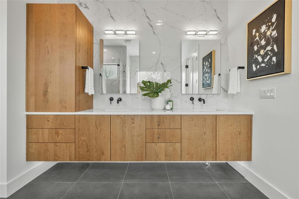 5703 Arroyo Seco - 6