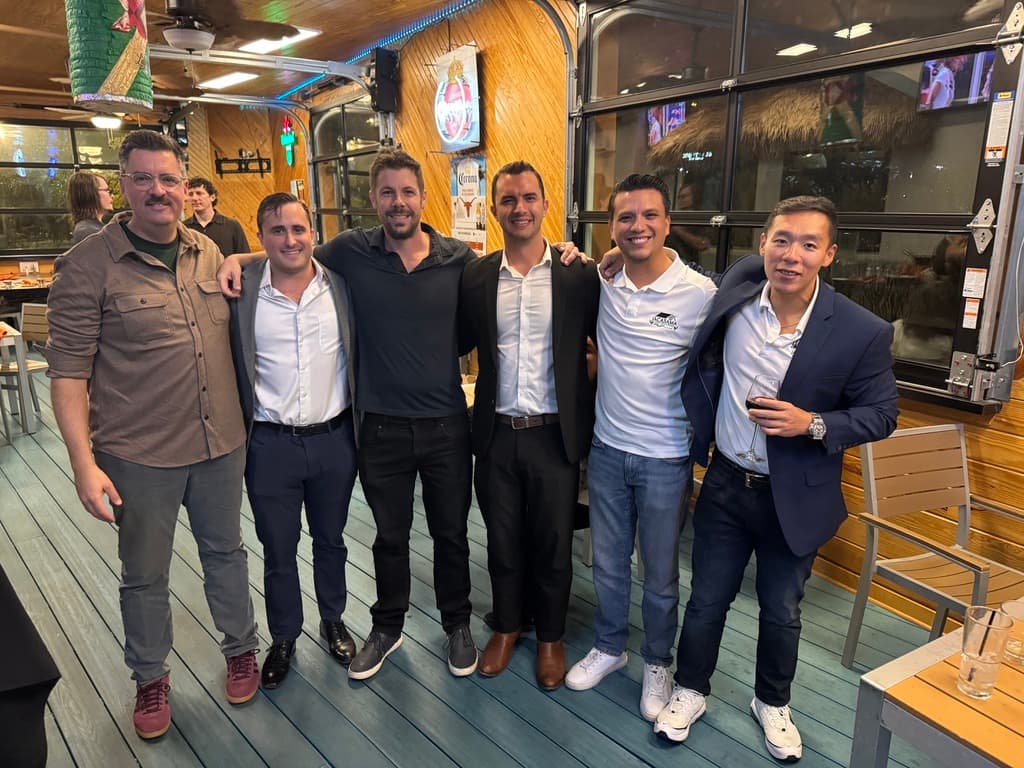 Oak Forest Realty Hosts Real Estate Happy Hour to Strengthen Local Industry Connections